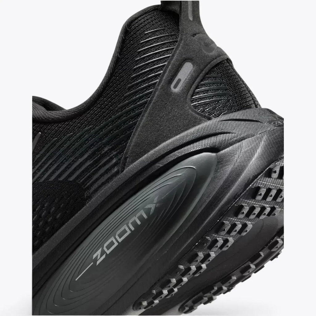 Nike Vomero 18 Triple Black Running Shoes